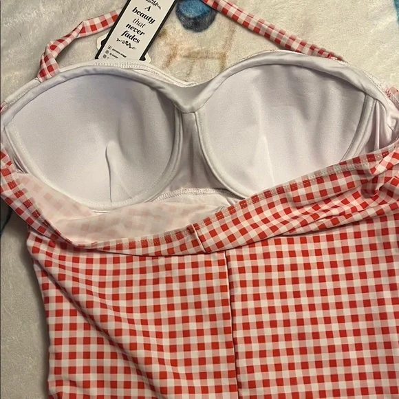 Red Gingham 1950’s bowknot swimsuit - Picture 8 of 10